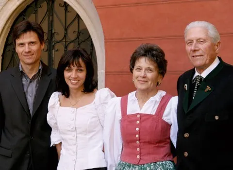 Christof, Sabine, Hilde & Herbert Tiefenbrunner Christof, Sabine, Hilde & Herbert Tiefenbrunner